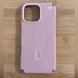 iPhone 16 Pro Max Speck Light Pink Phone Case